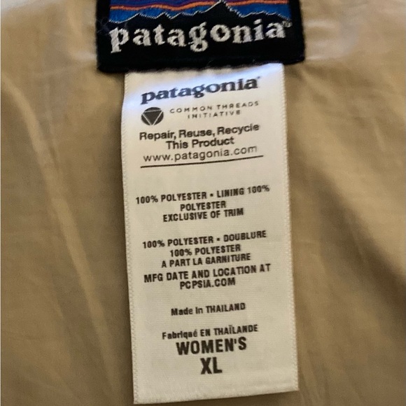 Patagonia Jacket Ladies Size XL - Picture 11 of 13